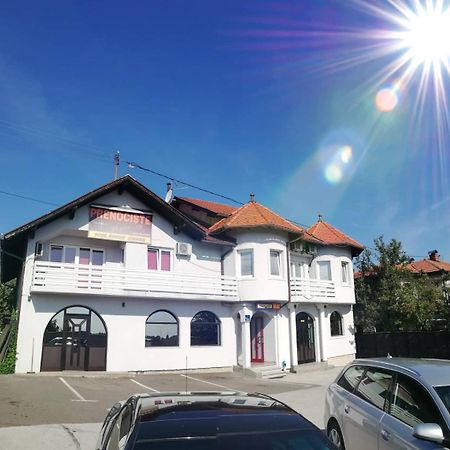 Prenociste Samir Hotel Gradacac Kültér fotó