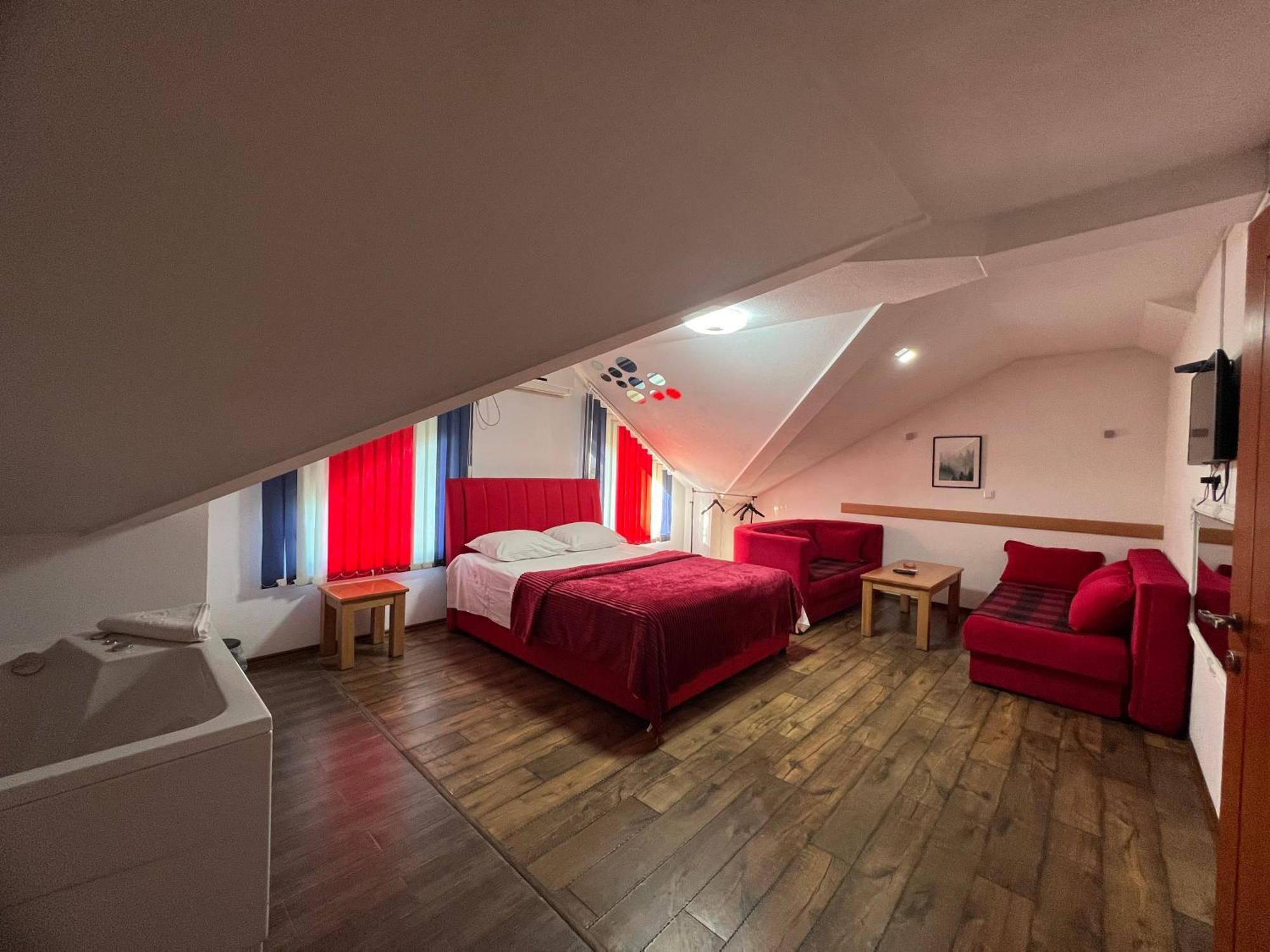 Prenociste Samir Hotel Gradacac Kültér fotó